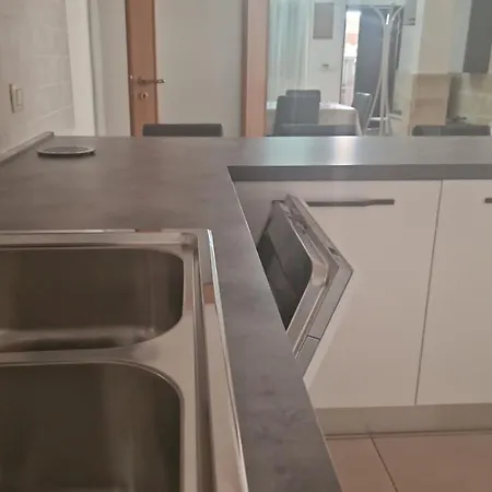 Piazza Tellini Casa Apartment